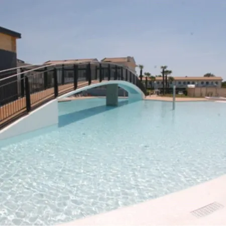 Cozy In A With Swimming Pool