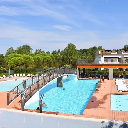 Apartament Cozy In A With Swimming Pool *